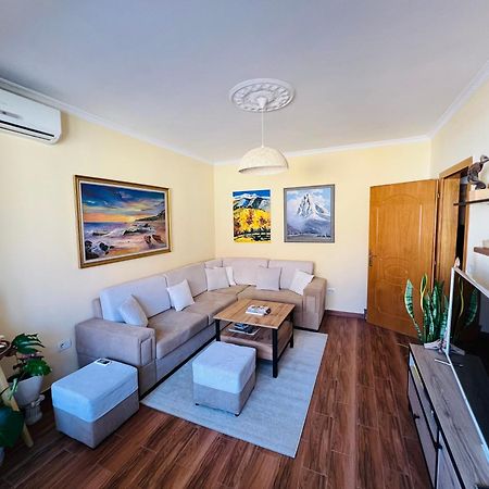 Cozy Central Apartment Тирана Экстерьер фото