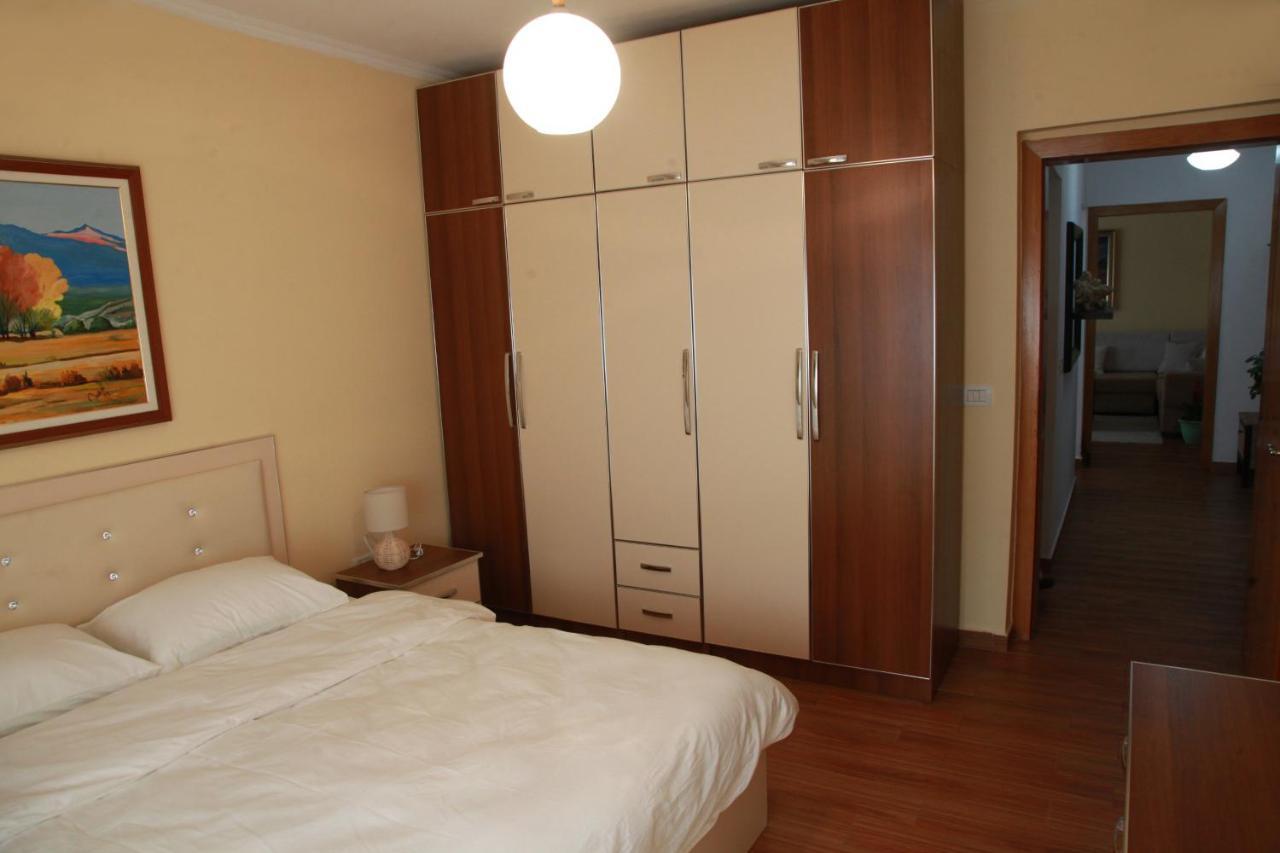 Cozy Central Apartment Тирана Экстерьер фото